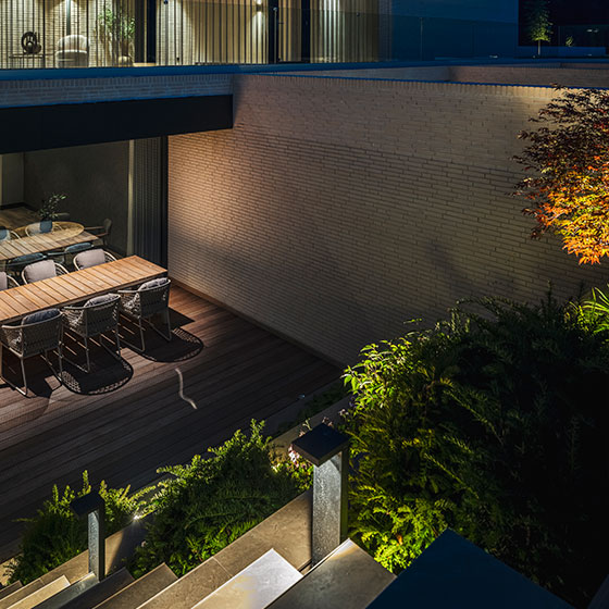 Functional garden illumination with atmospheric appeal