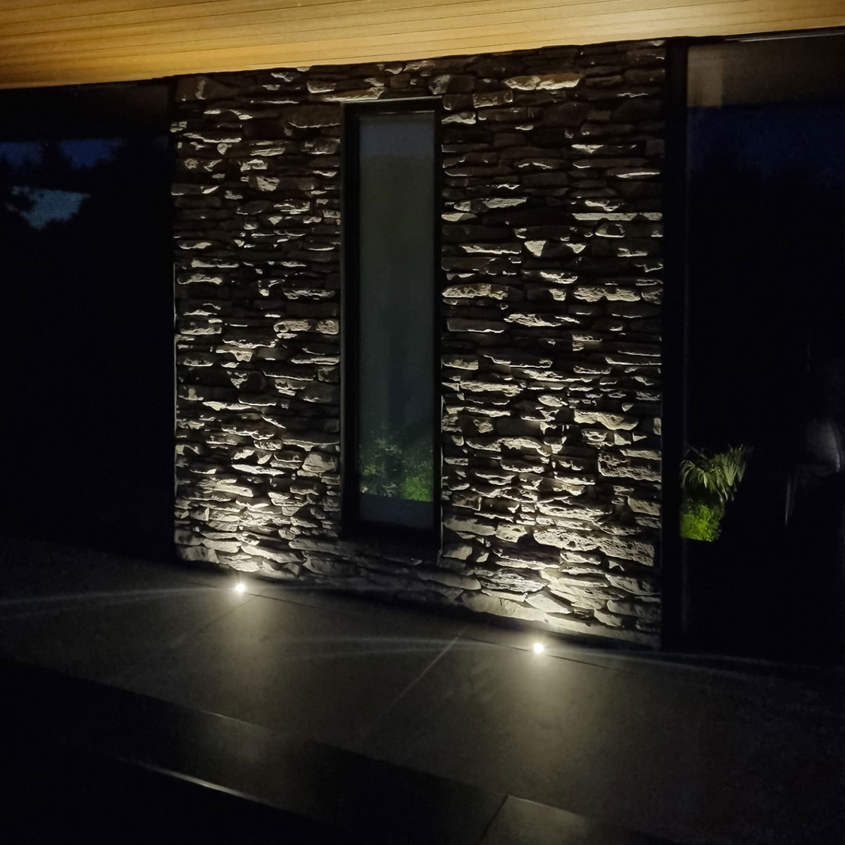Functional and structured garden lighting plan tailored to your outdoor design