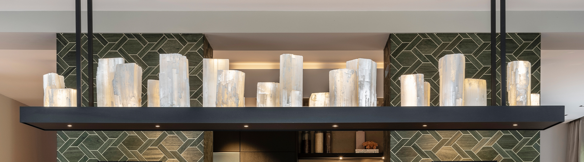 CRYSTAL STONE PLATEAU