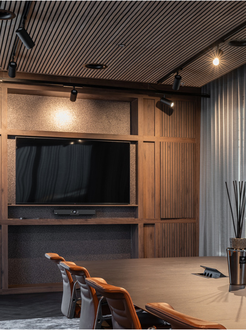 Railset 2 metres black including 4 spots and light sources