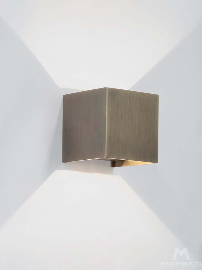 Ceasar wall lamp 6W 2700K 10x10x10cm