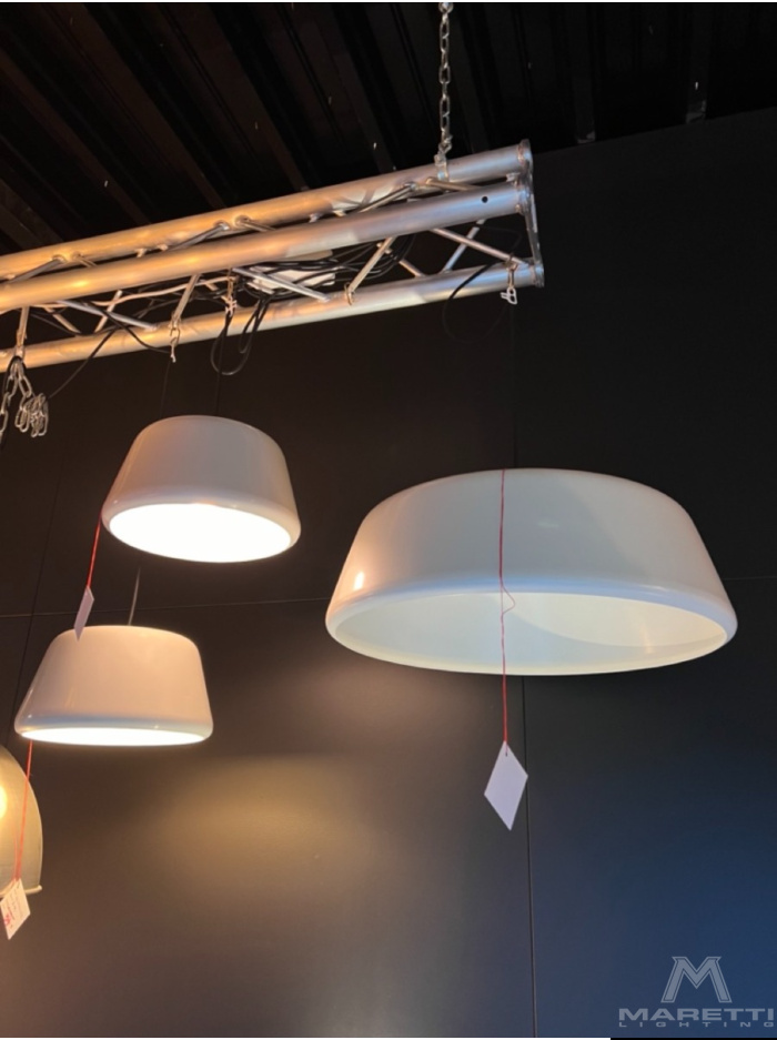 Tommy 32 hanglamp E27 wit ontworpen door Peter Kos