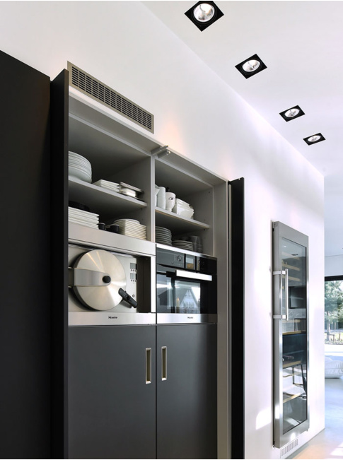 Concord 111 1-light black built-in luminaire.