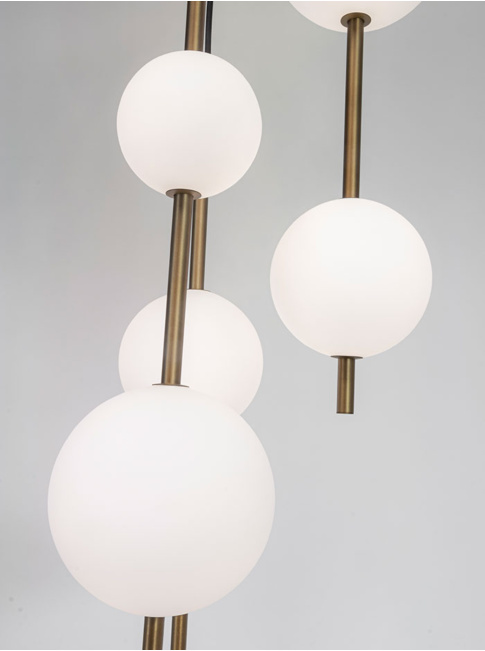 Pearl pendant 3-lichts 18W brons met spreader ontworpen door Herman Peters