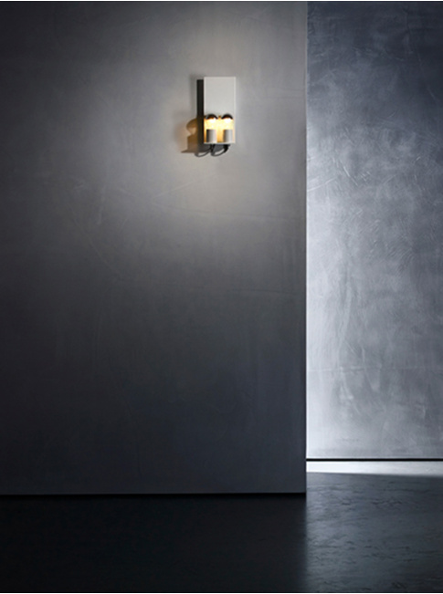 Trijnie white wall lamp designed by Piet Boon