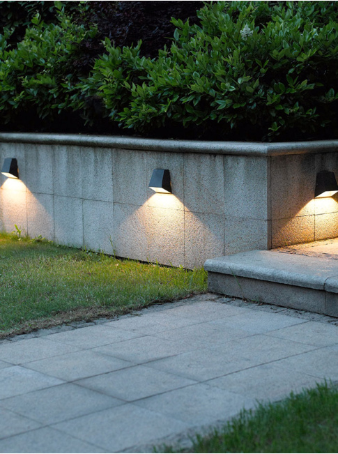 Wake down wall lamp 230V