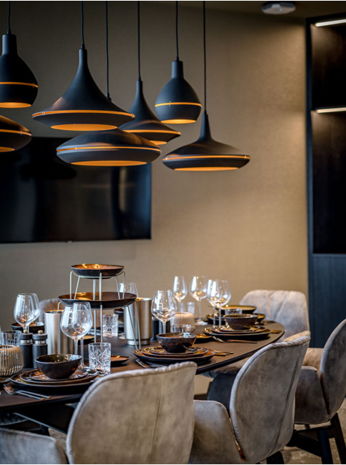 Sliced hanglamp medium zwart/goud ontworpen door Peter Kos - Hanglampen