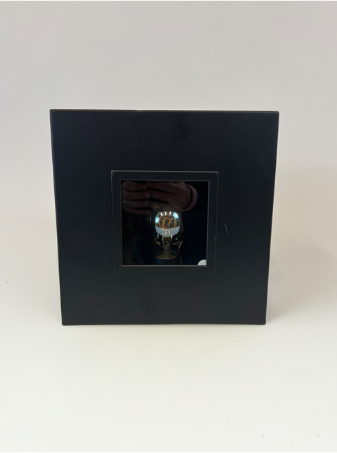 Jelle wandlamp 230V zwart ontworpen door Piet Boon