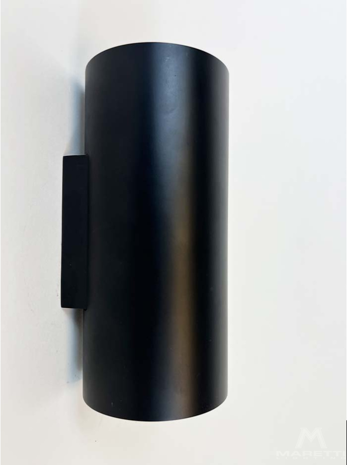 Gable black wall lamp designed by Eric Kuster