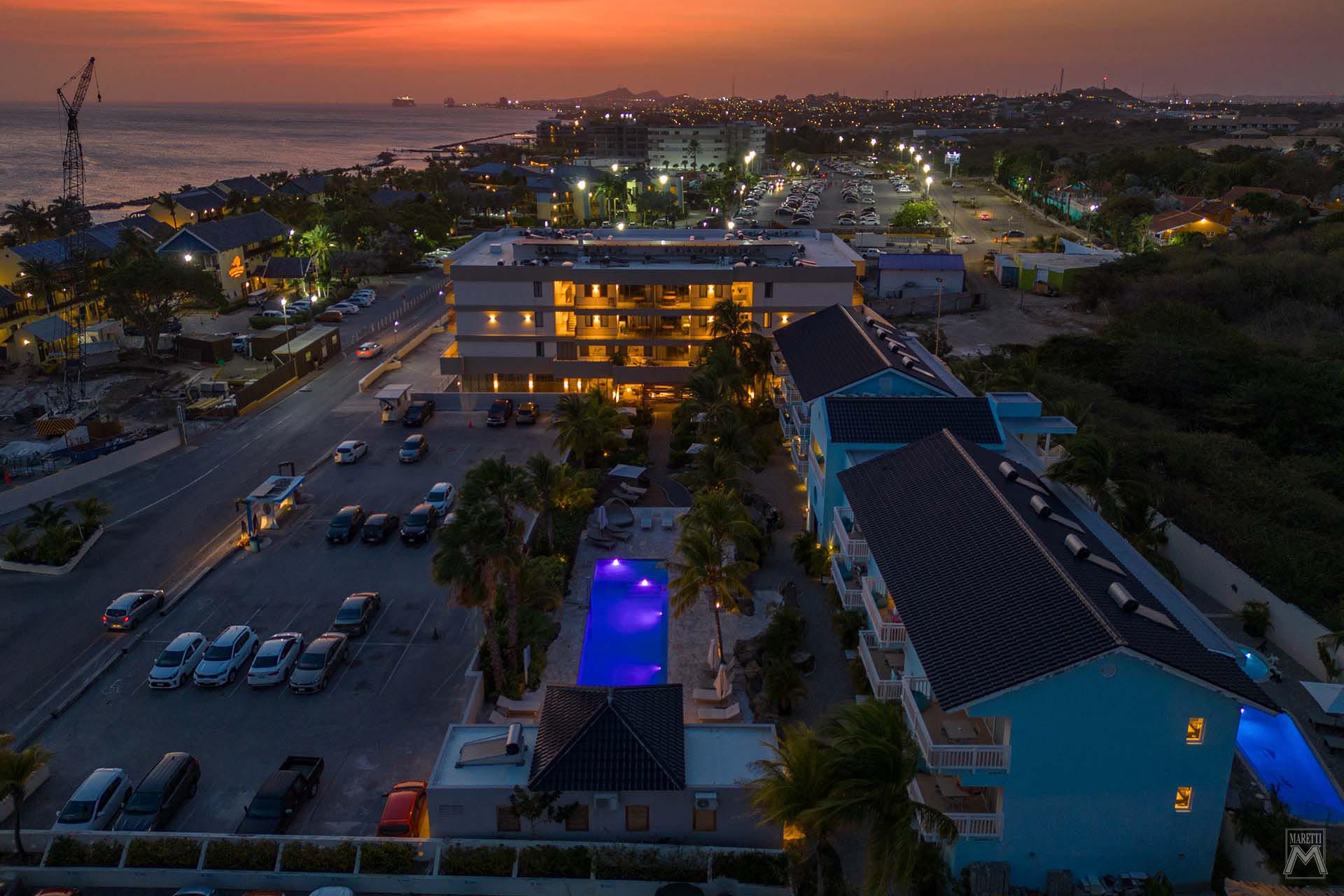 Projectverlichting-International-Dolphin-Suites-Curacao