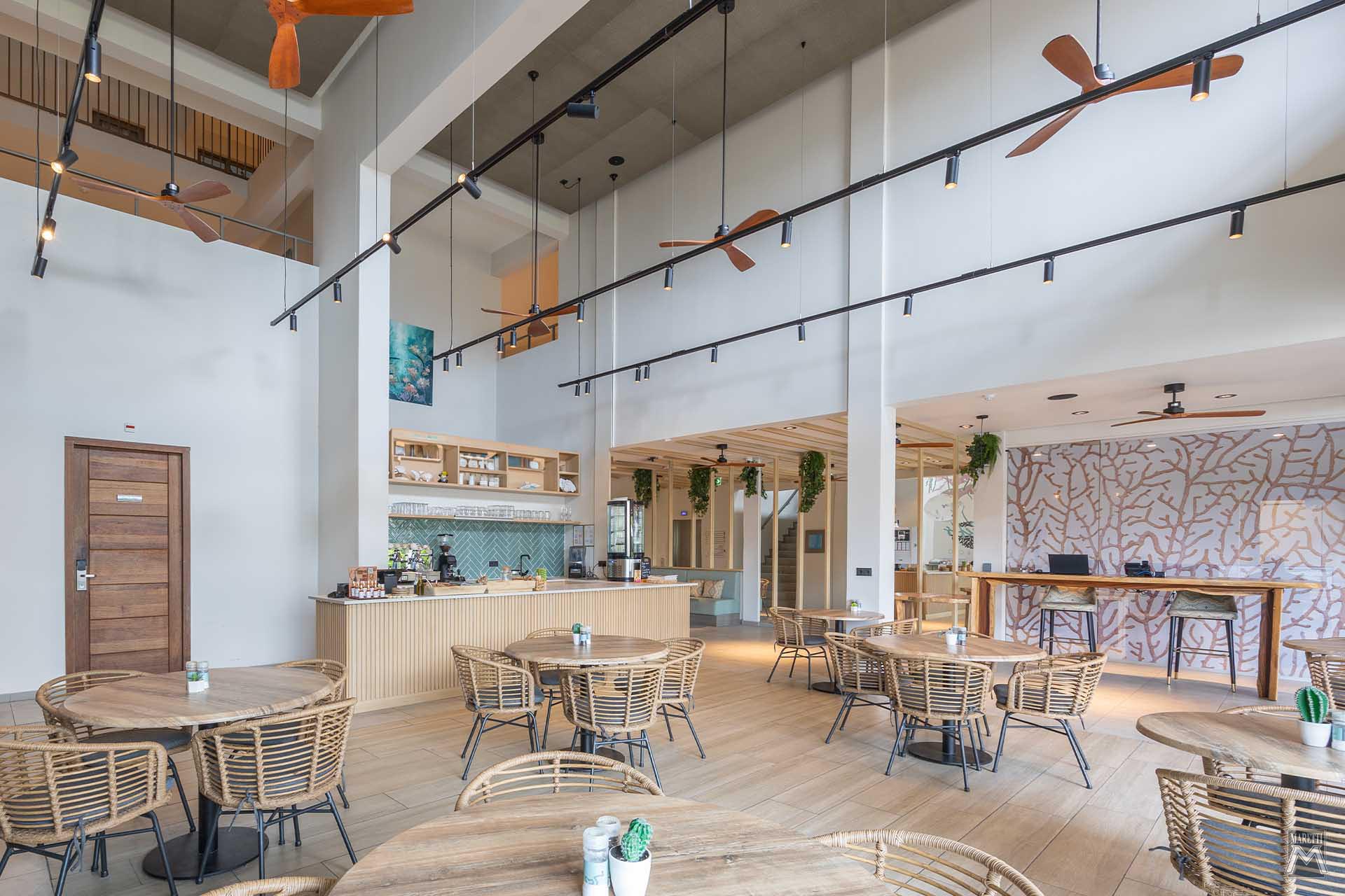 Projectverlichting-International-Dolphin-Suites-Curacao