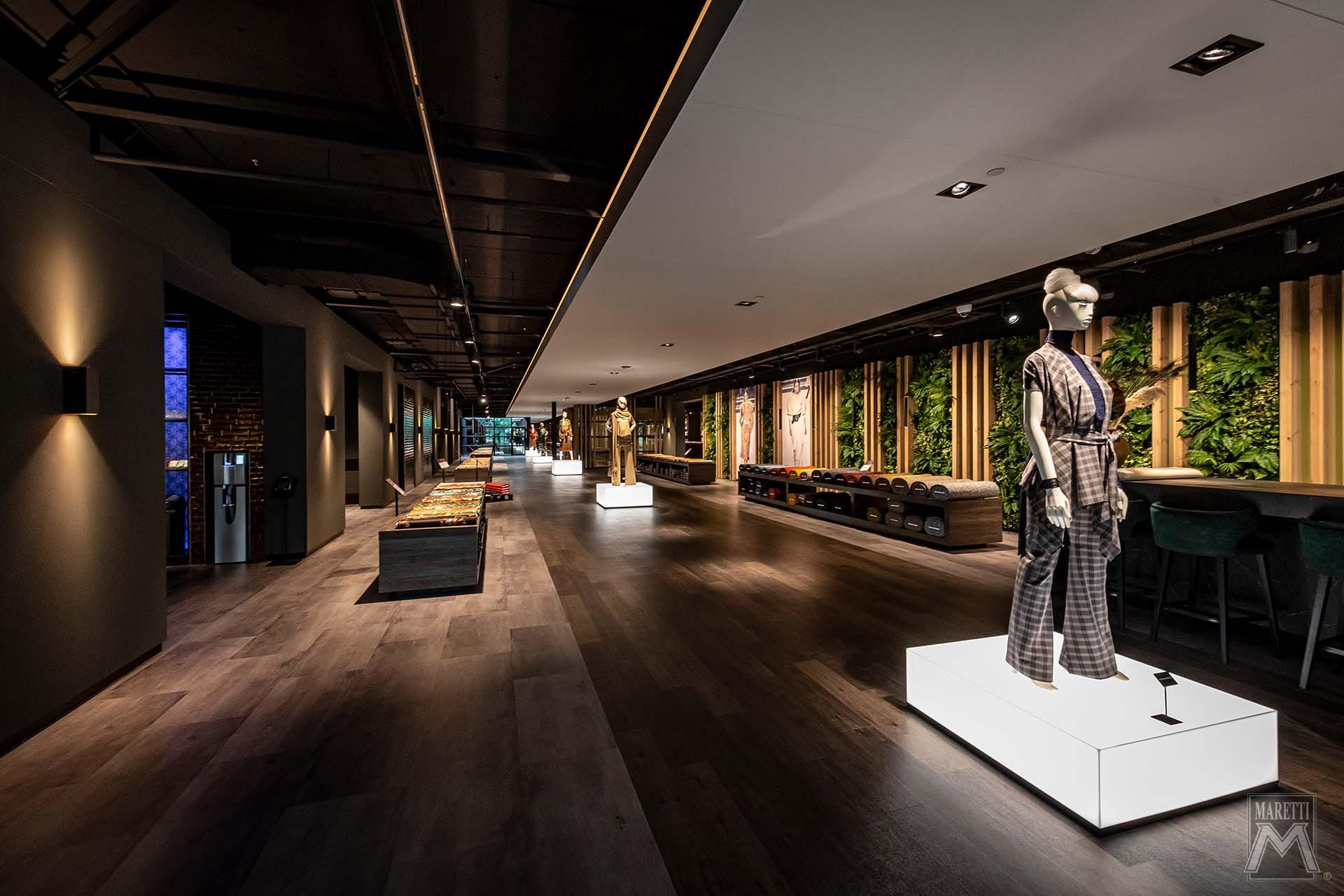 Projectverlichting Showroom Knipidee Maretti Lighting